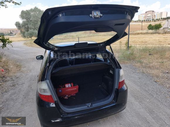 MASRAFSIZ 2011 HONDA JAZZ JOY PLUS İ SHIFT 100 HP
