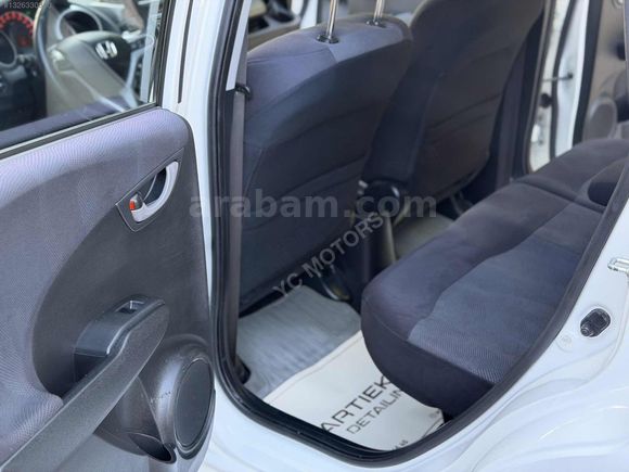 2011 MODEL 1.4 HONDA JAZZ CAM TAVANLI OTOMATİK FUN