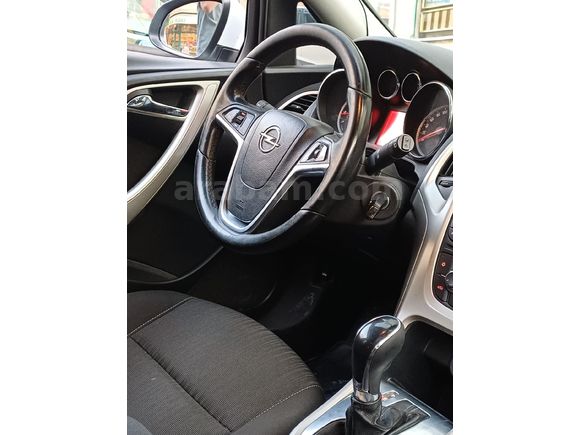 TAM OTOMATİK AİLE ARACl