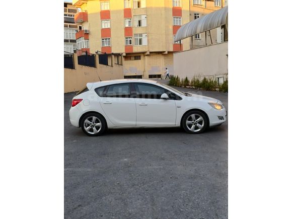 TAM OTOMATİK AİLE ARACl