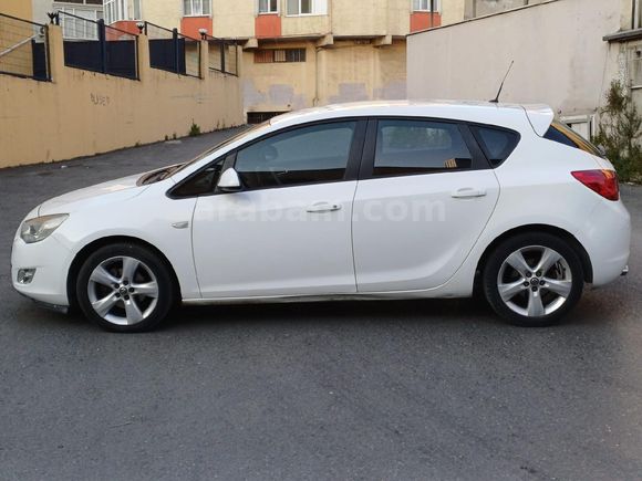 TAM OTOMATİK AİLE ARACl