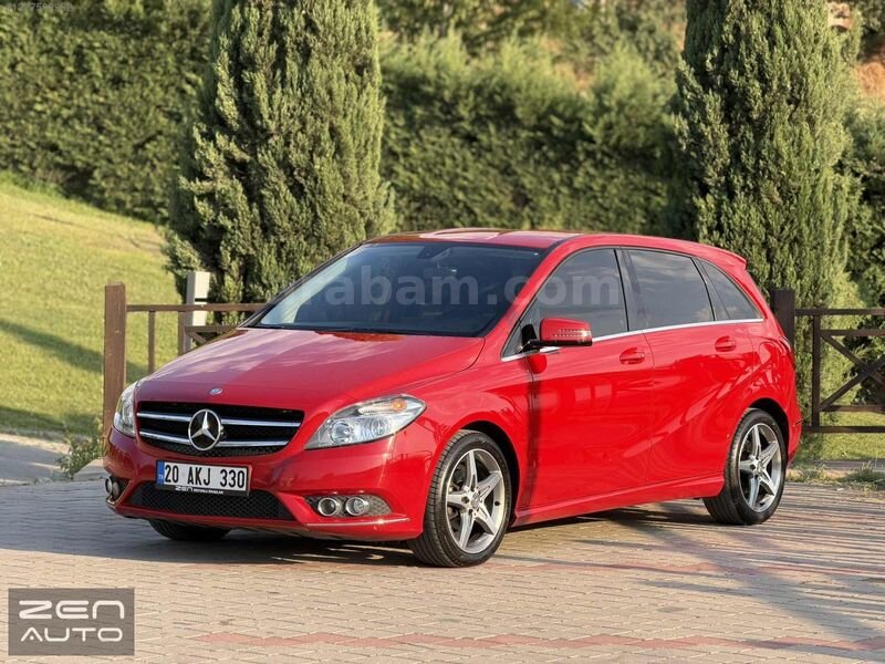Galeriden Mercedes - Benz B 180 BlueEFFICIENCY Style 2013 Model Denizli 69.000 km Kırmızı