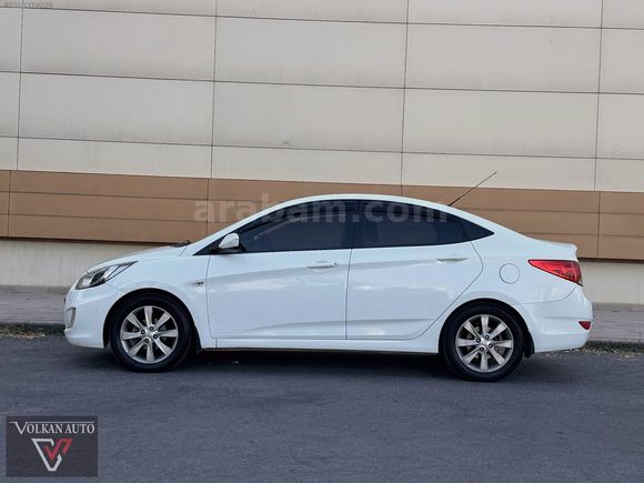 2012 MODEL ACCENT BLUE 1.4 MODE PLUS BOYASIZ BAKIMLI TEMİZ
