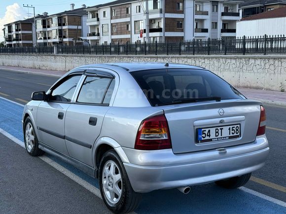 Galeriden Opel Astra 1.6 Elegance 2001 Model Sakarya