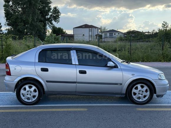 Galeriden Opel Astra 1.6 Elegance 2001 Model Sakarya