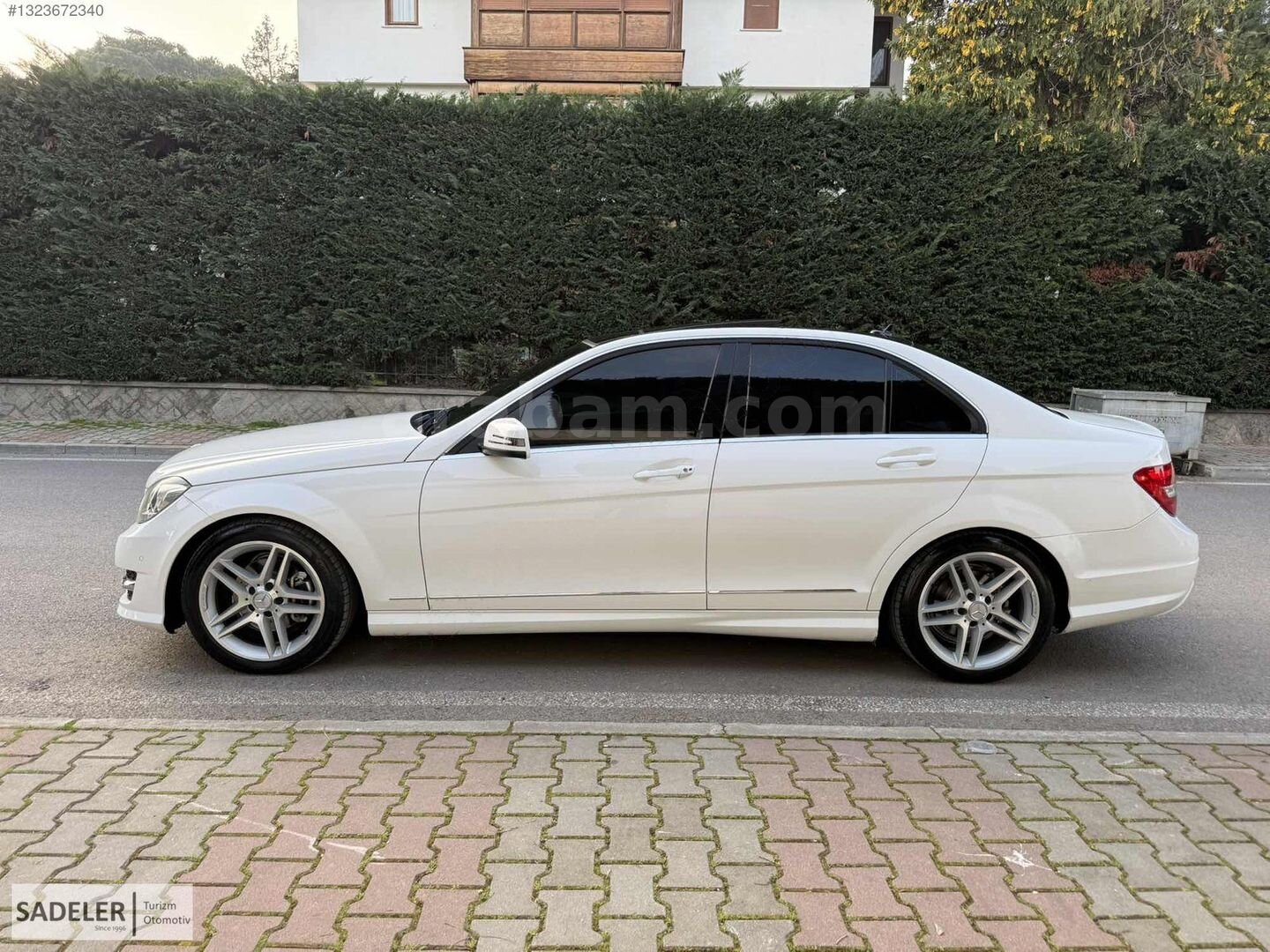 Galeriden Mercedes - Benz C 180 AMG 2013 Model İstanbul 115.000 km Beyaz 4