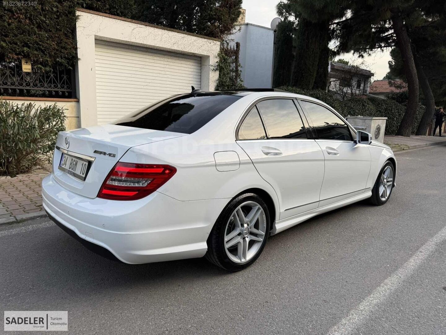 Galeriden Mercedes - Benz C 180 AMG 2013 Model İstanbul 115.000 km Beyaz 7