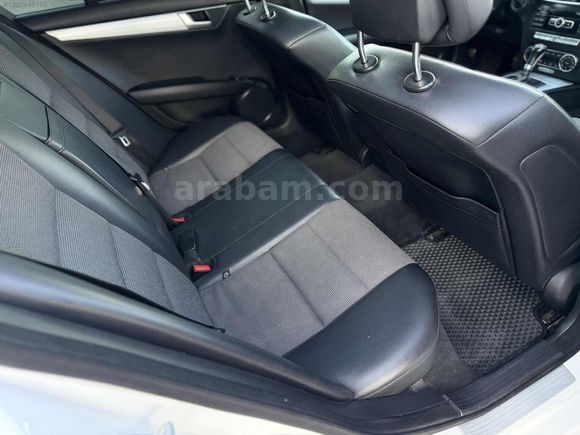 2013 MODEL MERCEDES C180 HATASIZ DÜŞÜK KM CAM GİBİ