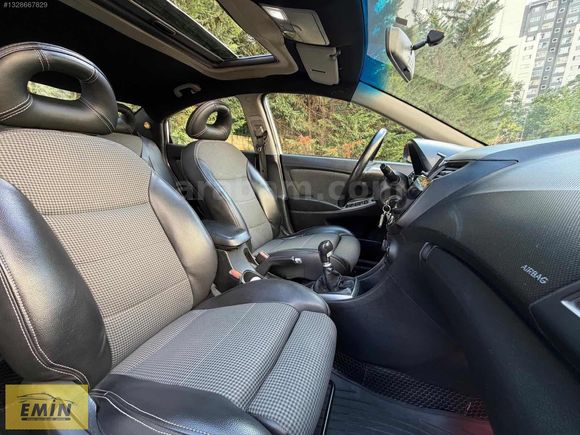 EMİN GALERİ'den 2016 MODEL HYUNDAI ACCENT BLUE 1.4 D-CVVT