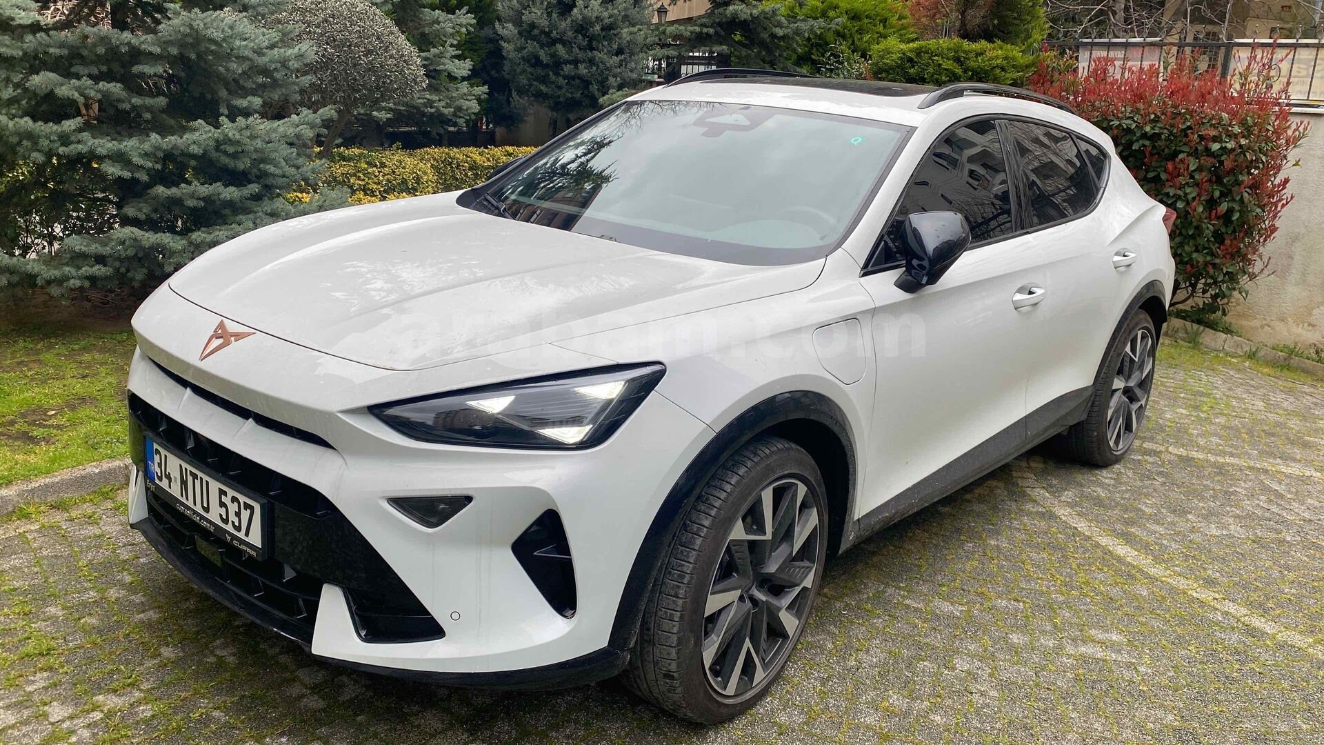 Sahibinden sıfır gibi PPF li 1.5 Phev 204 beygir Supreme 4
