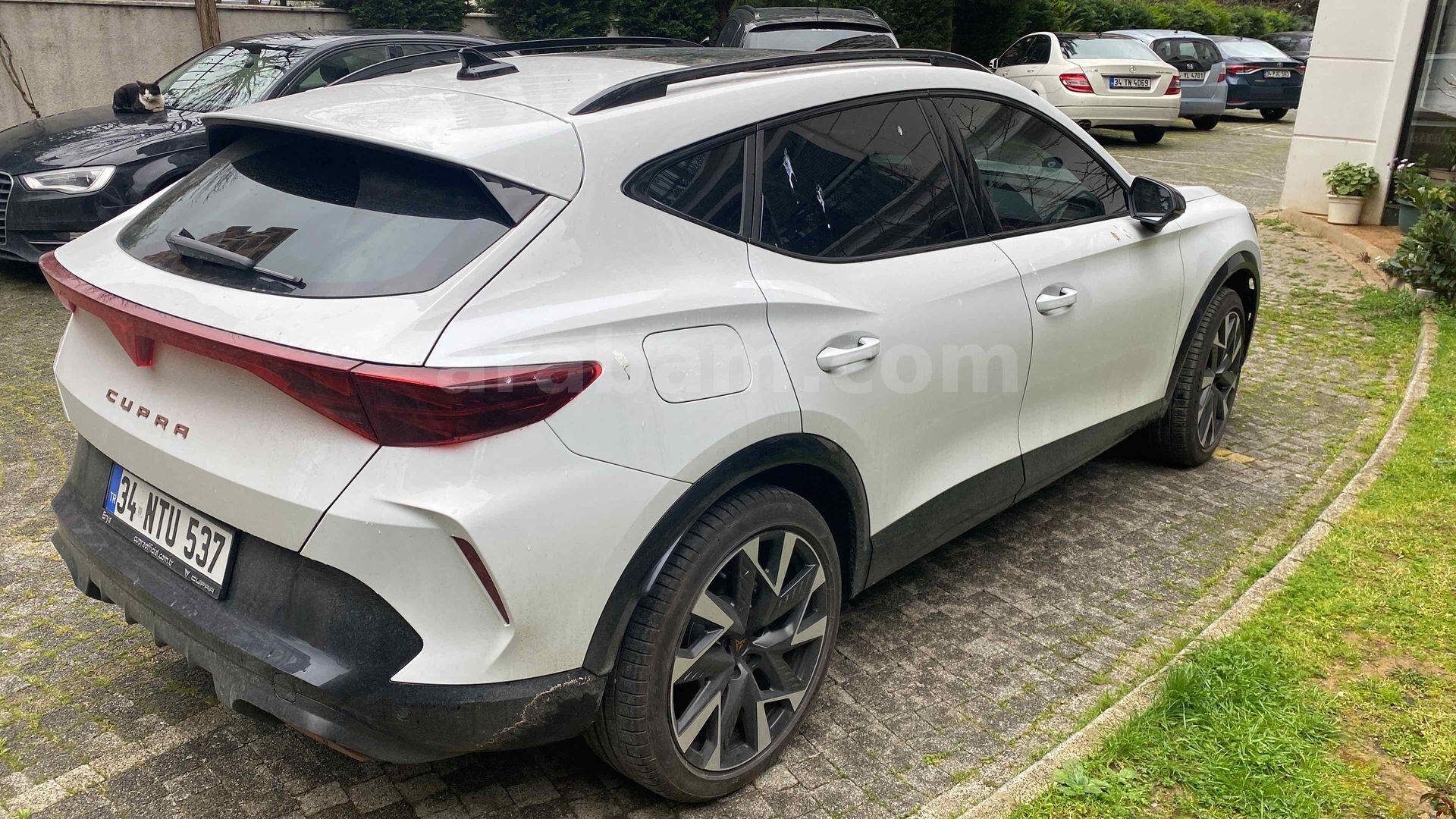 Sahibinden sıfır gibi PPF li 1.5 Phev 204 beygir Supreme 3
