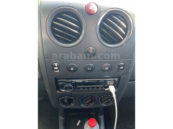 Sahibinden Peugeot Partner 1.9 D 2005 Model 