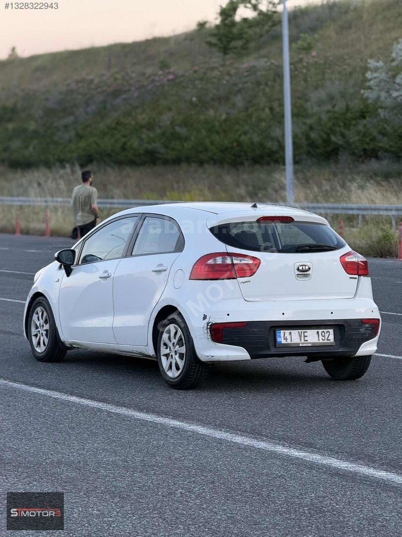 ST MOTORS Rio 1.4 CRDI 5