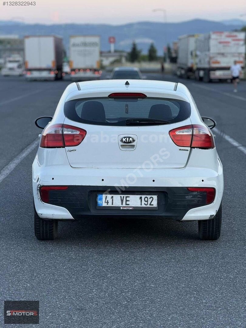 ST MOTORS Rio 1.4 CRDI 4