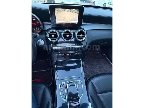 ÇELİK MOTORS'DAN C200d AMG BOYASIZ CAM TAVAN