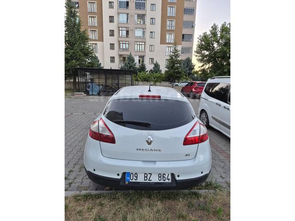 Sahibinden Renault Megane 1.5 dCi Joy 2013 Model