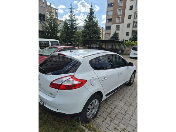 Sahibinden Renault Megane 1.5 dCi Joy 2013 Model