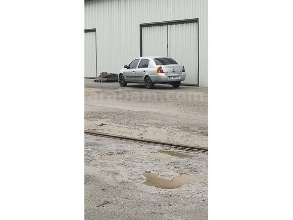 Sahibinden Renault Clio 1.4 RNA 2000 Model