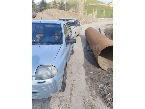 Sahibinden Renault Clio 1.4 RNA 2000 Model