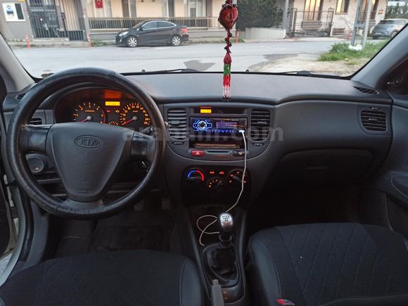 Sahibinden Kia Rio 1.5 CRDi EX Comfort 2010 Model
