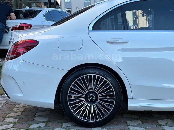 2016 MODEL C200 AMG+CAM TAVAN+ISITMA+SAAT+İMZALI SERİ 190 BİN KM