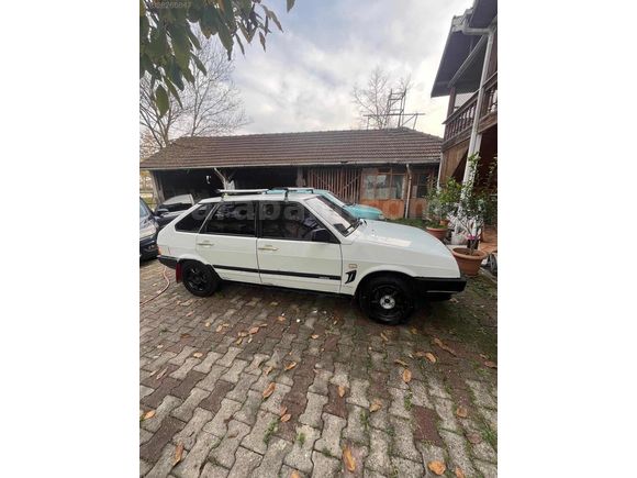 LADA SAMARA 1.5