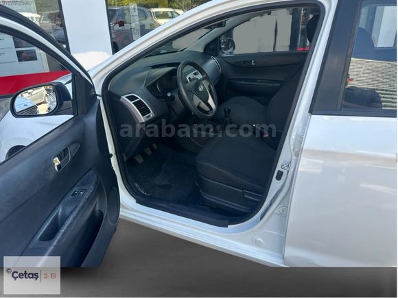 ÇETAŞ RENAULT'DAN 2011 HYUNDAI İ20 1.2 TEAM 78 HP