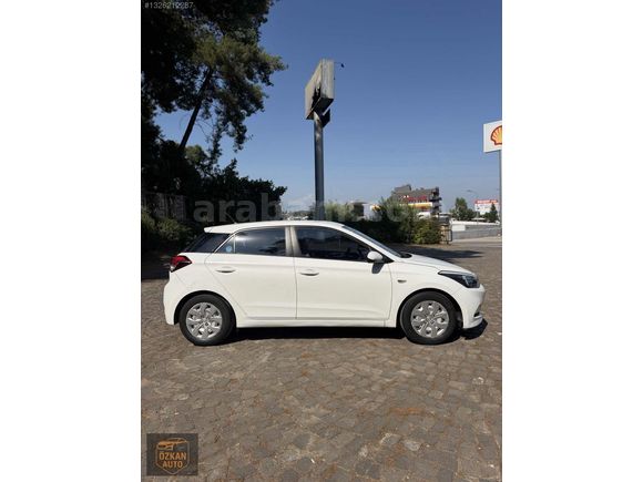ÖZKAN AUTO'DAN SATILIK 2015 MODEL HYUNDAİ İ20