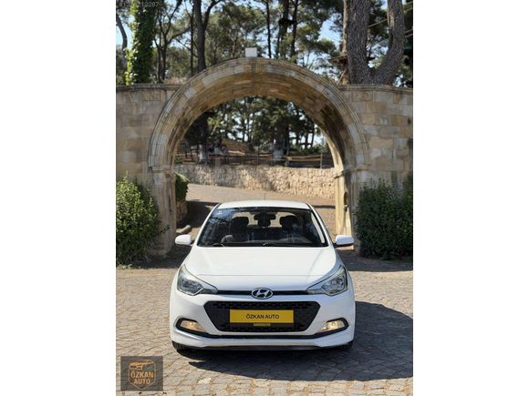 ÖZKAN AUTO'DAN SATILIK 2015 MODEL HYUNDAİ İ20