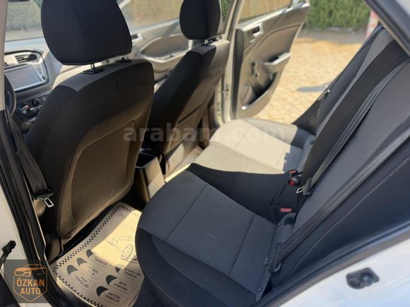 ÖZKAN AUTO'DAN SATILIK 2015 MODEL HYUNDAİ İ20