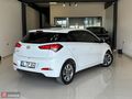 DEĞİŞENSİZ ORJİNAL 152 BİN KM MULTİMEDİA EKRANLI 2015 İ20 STYLE