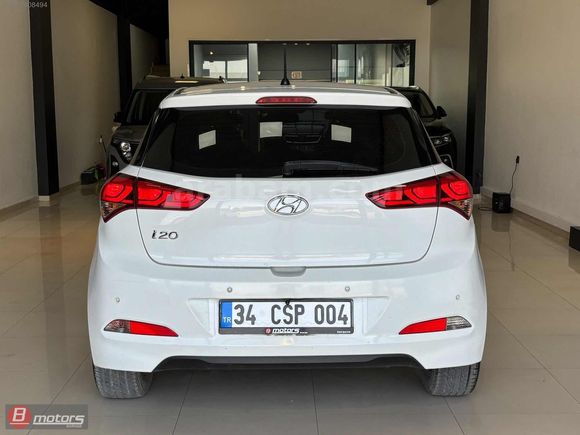 DEĞİŞENSİZ ORJİNAL 152 BİN KM MULTİMEDİA EKRANLI 2015 İ20 STYLE