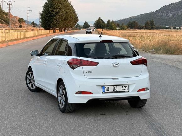 İLK ELDEN+DÜŞÜK KM+MÜKEMMEL KONDİSYONDA HYUNDAİ İ20 STYLE