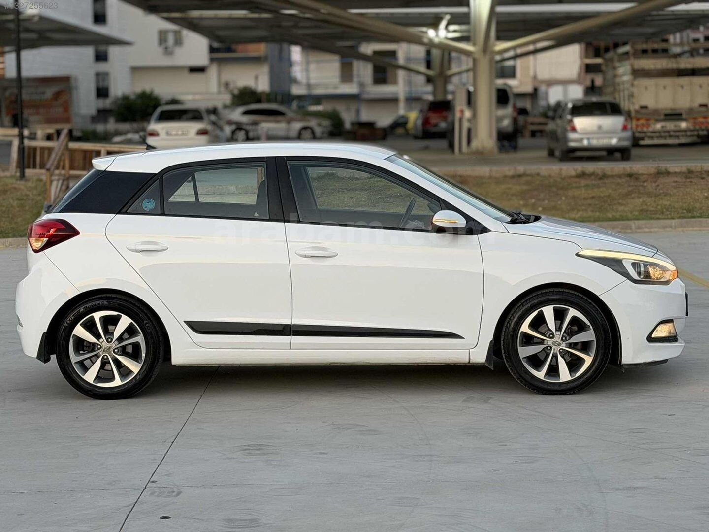Galeriden Hyundai i20 1.2 MPI Elite 2016 Model Manisa 165.124 km Beyaz 5
