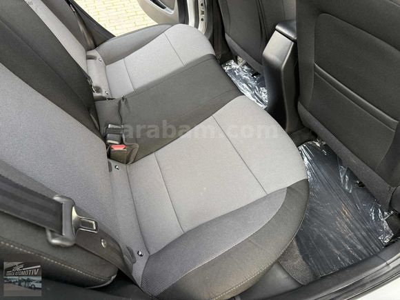 2015 MODEL HYUNDAİ İ20 ELİT EN FULUDUR KM 105 BİNDE MASRAFSIZDIR