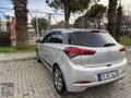 2015 MODEL HYUNDAİ İ20 ELİT EN FULUDUR KM 105 BİNDE MASRAFSIZDIR