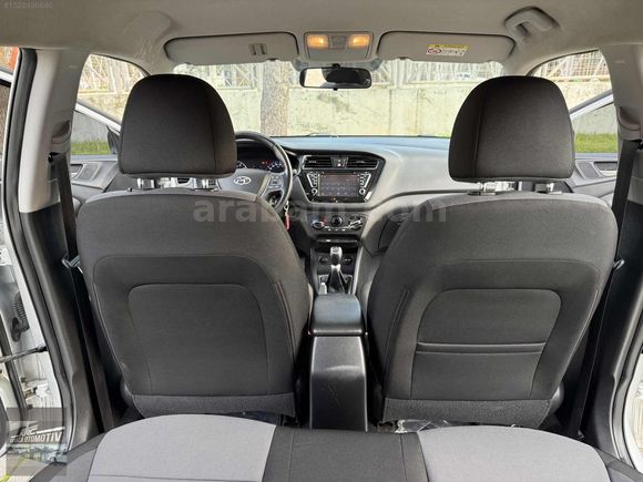 2015 MODEL HYUNDAİ İ20 ELİT EN FULUDUR KM 105 BİNDE MASRAFSIZDIR