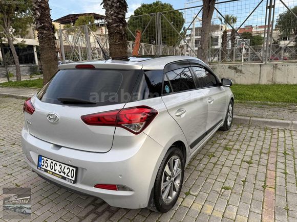 2015 MODEL HYUNDAİ İ20 ELİT EN FULUDUR KM 105 BİNDE MASRAFSIZDIR