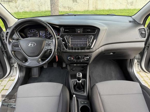 2015 MODEL HYUNDAİ İ20 ELİT EN FULUDUR KM 105 BİNDE MASRAFSIZDIR