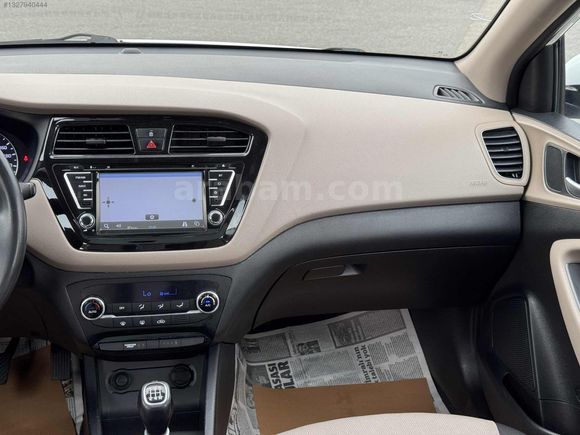 2016 69 BİN KM'DE ELİTE SMART CAM TAVANLI i20