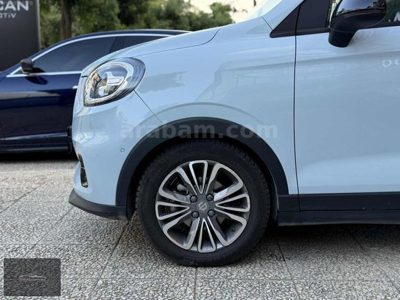 28 BİN'DE 2023 MODEL LEAPMOTOR 417 KM MENZİL CAM TAVAN HATASIZ