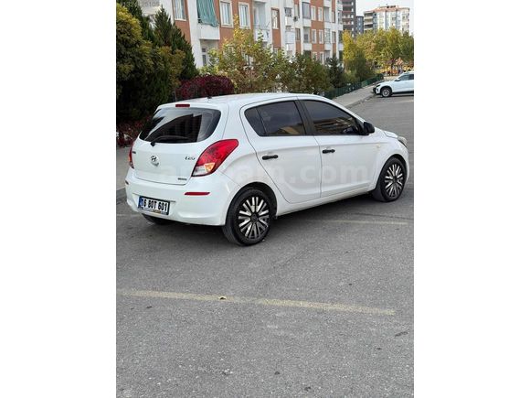 ÇELİK MOTORS'DAN İ20 CAM GİBİ