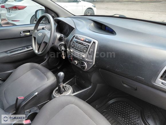 2013 HYUNDAI İ 20 1.4 CRDİ JUMP