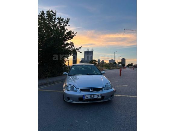 Sahibinden Honda Civic 1.6 i ES 2000 Model