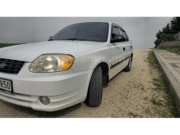 Sahibinden Hyundai Accent 1.5 CRDi Admire 2004 Model