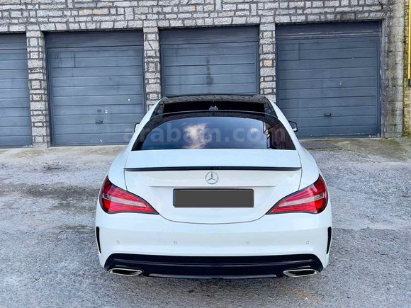 MAKYAJLI CLA 180 D AMG