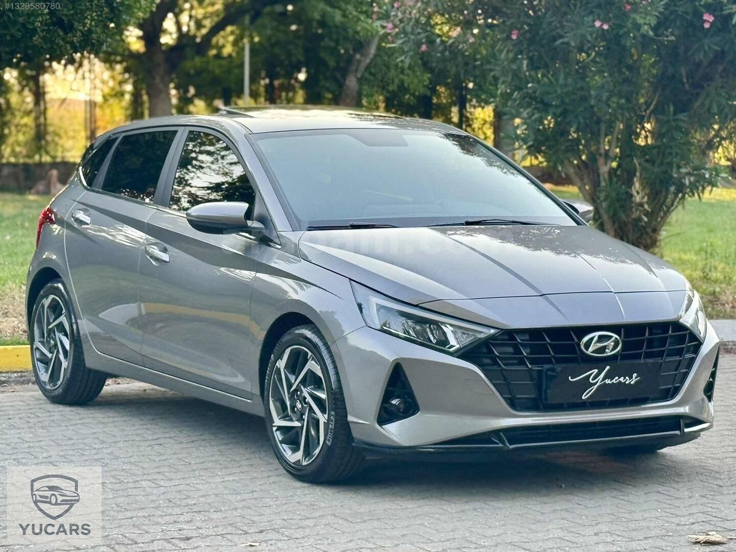 Galeriden Hyundai i20 1.4 MPI Style Plus 2022 Model Bursa 73.000 km Gri 5