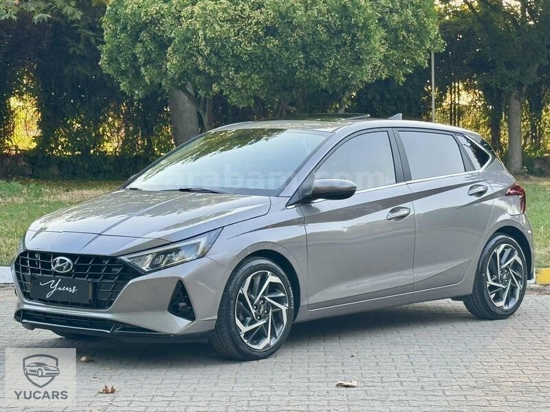 Galeriden Hyundai i20 1.4 MPI Style Plus 2022 Model Bursa 73.000 km Gri