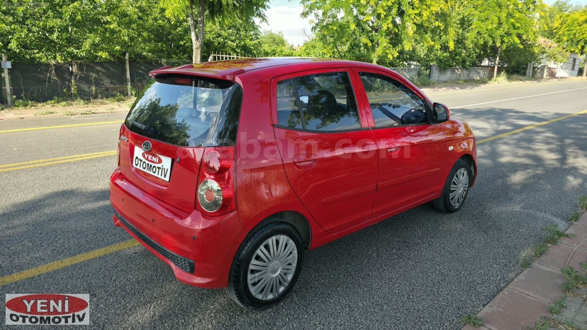 Galeriden Kia Picanto 1.1 Hiper 2011 Model Kırşehir 130.000 km Kırmızı 7