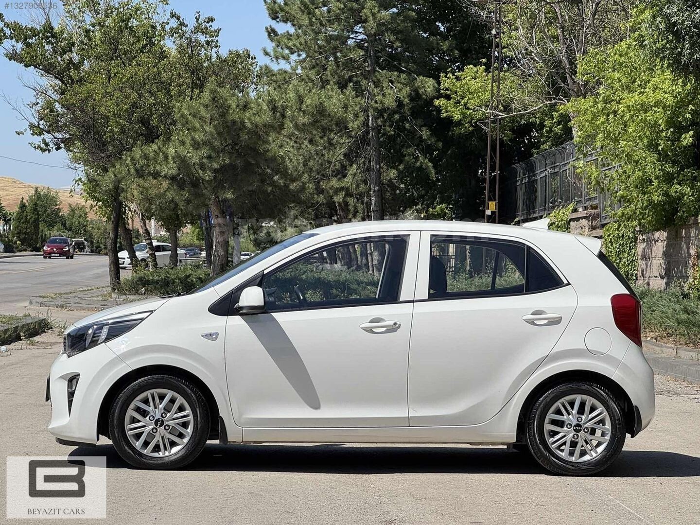 Galeriden Kia Picanto 1.0 MPI Feel 2022 Model Ankara 52.000 km Beyaz 4